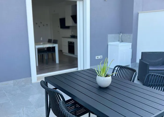 Attico Sulla Riserva Σαν Μπενεντέτο ντελ Τρόντο